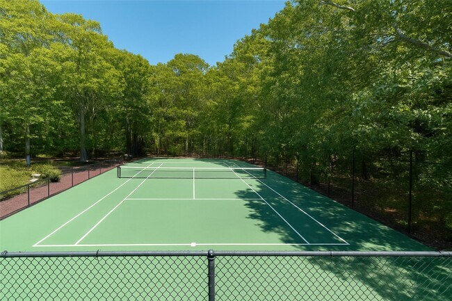 Photo - 60 Quogue Riverhead Rd