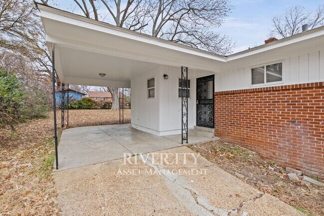 Photo - A MUST SEE!!!! SECTION 8 WELCOMED, NEWLY RENOVATED HOME IN FRAYSER