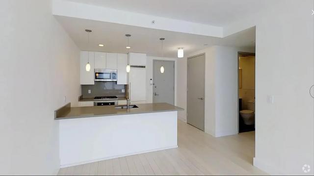 Building Photo - 1 bedroom in Long Island City NY 11102 Unit 304 Rental