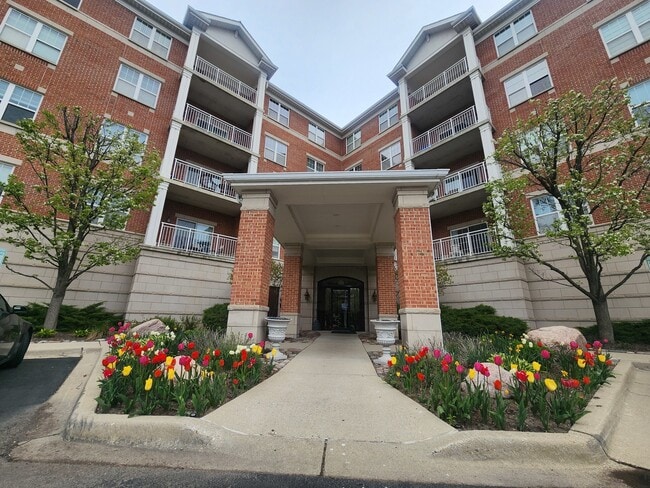 Photo - 153 Pointe Dr Condo Unit 202
