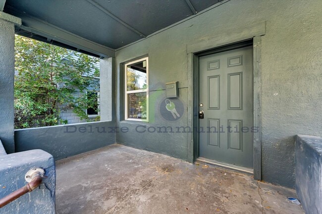 Photo - 724-724 Adams St SE Unit 720