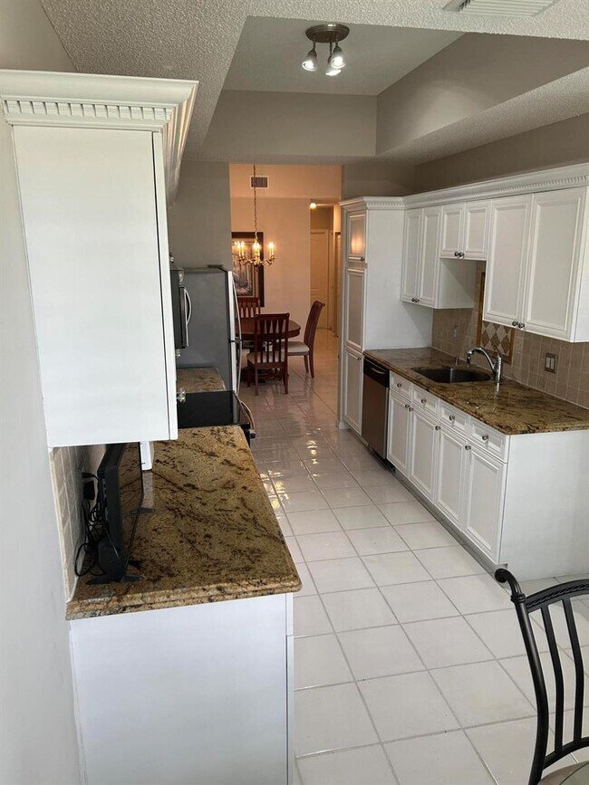 Photo - 10148 Andover Coach Cir Unidad A1