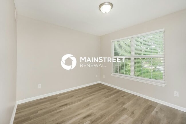 3 Bedroom Pet-Friendly Home in LOUISVILLE, KY with Main Street Renewal
