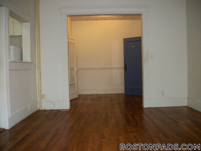 Photo - 1334 Commonwealth Avenue Unidad 18