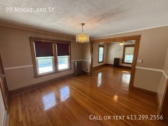 Building Photo - 99 Mooreland St