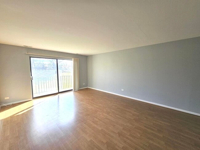 Photo - 1018 Castilian Ct Unidad 205