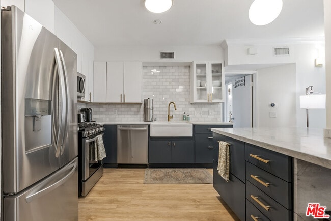 Photo - 20 Catamaran St Unit 104