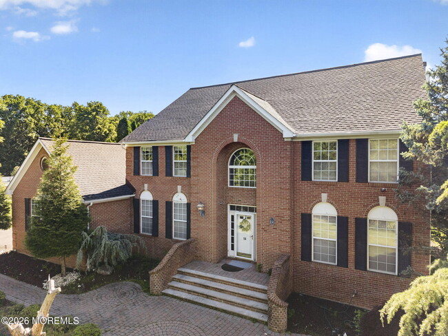 Building Photo - 14 Heathrow Ct
