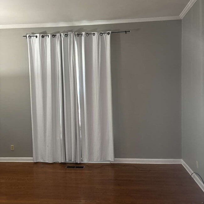 Photo - 141 Alumni Ave