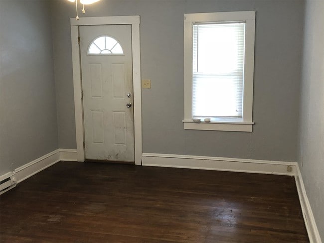 Photo - 108 McDowell Dr