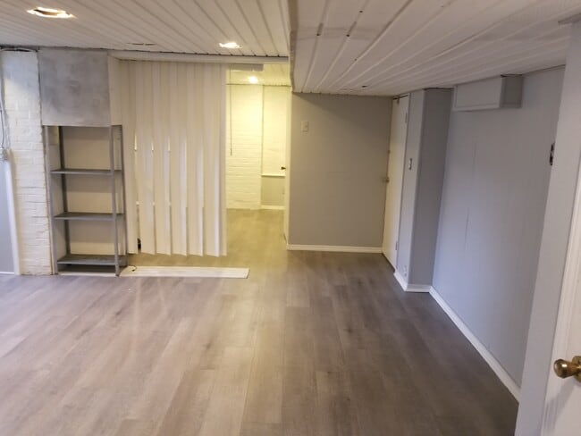 living room - 5216 5th Ave Unit 1