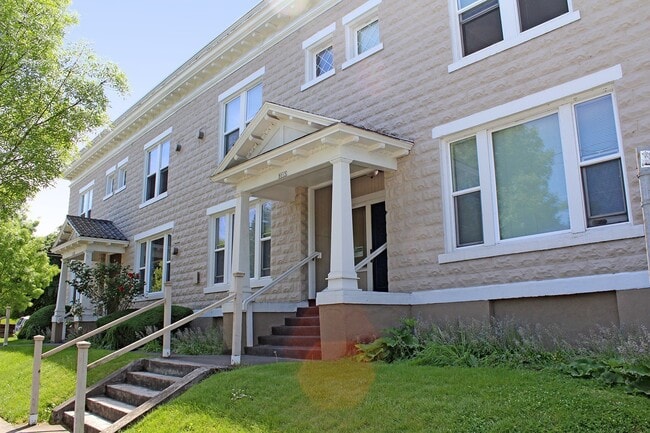 Photo - 8007-8015 N Denver Ave Unidad 16