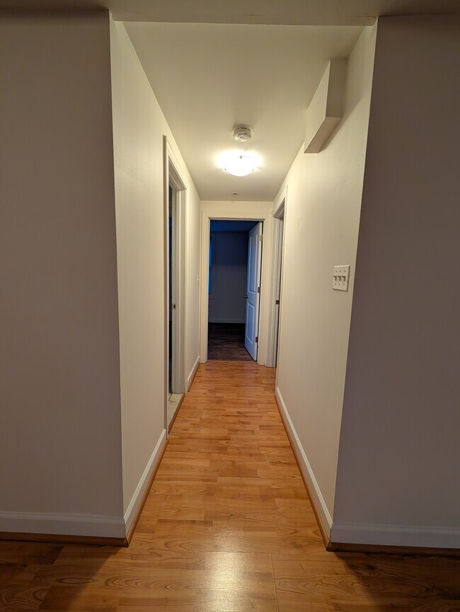 Photo - 5040 1st St NW