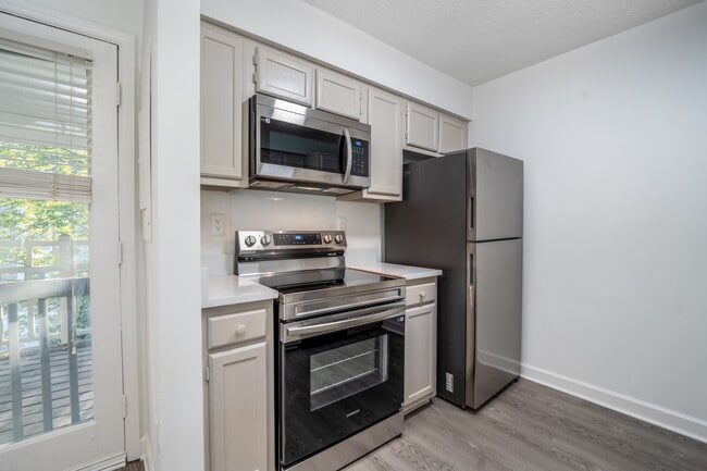 Photo - McIver Square Apartments