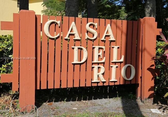 Photo - 470 NW 20th St Condo Unit 201