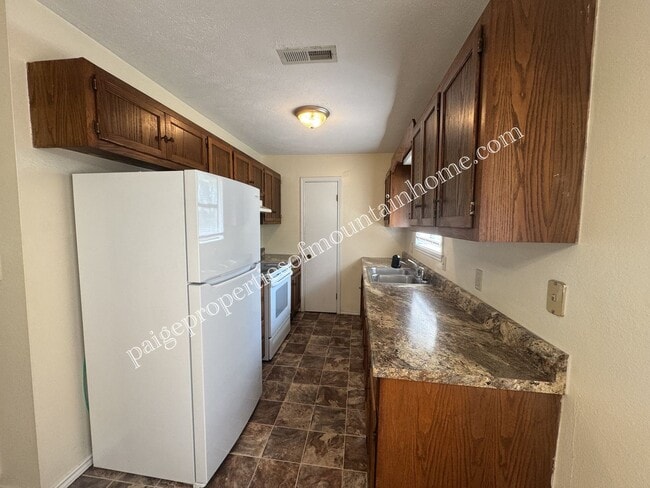 Photo - Country Living off Hwy 201N