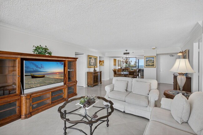 Photo - 100 Ocean Trail Way Unidad 305