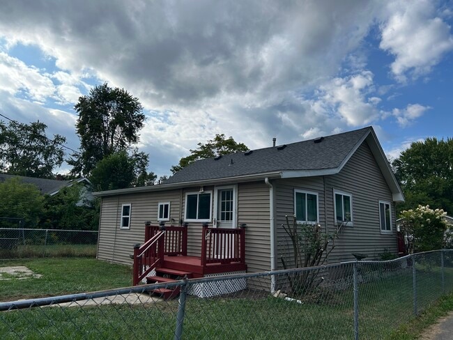 Photo - 79 W Cornell Ave
