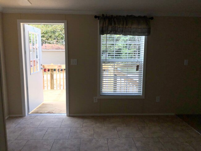 Photo - 4085 Midway Rd