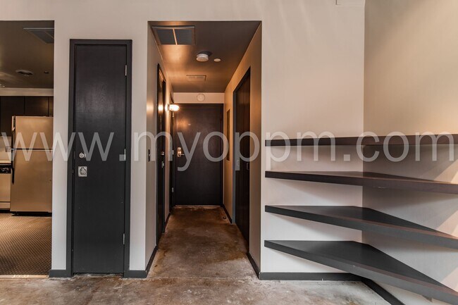 Photo - The Regis Unit 312/303