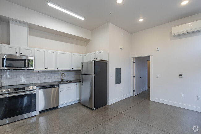 Interior Photo - 64 Park St Rental