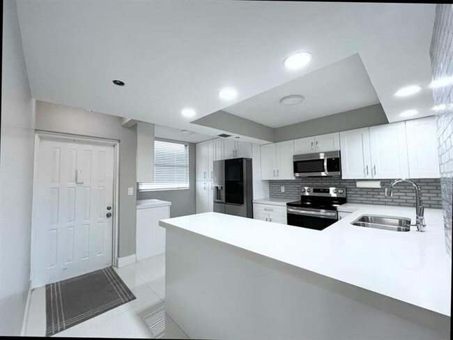 Photo - 1266 S Military Trail Unit 554