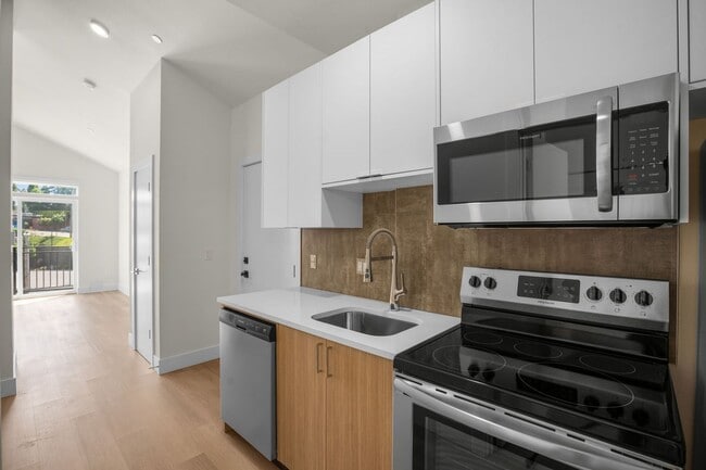 Photo - 8417 SW 24th Ave Unit 315