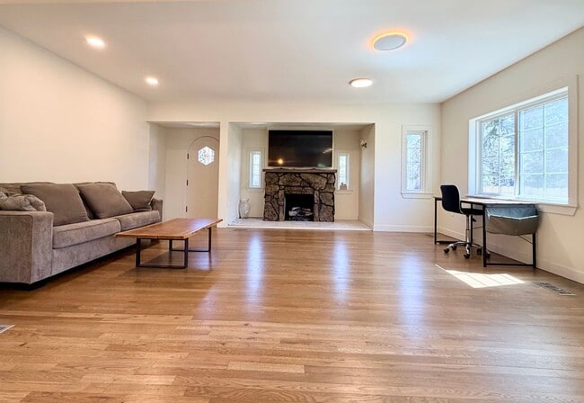 Photo - 557 S University Blvd