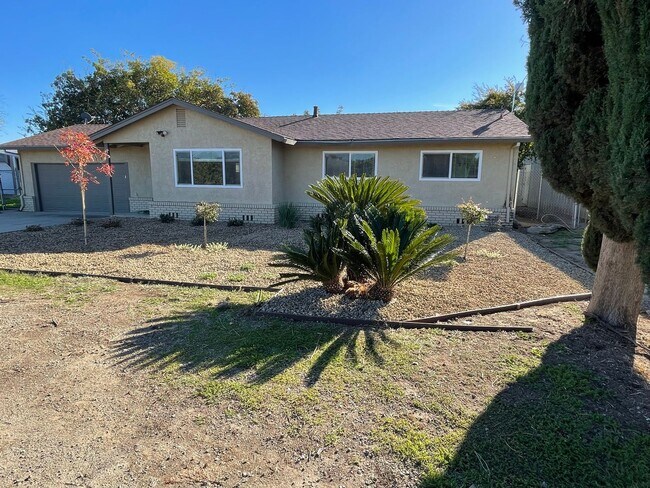 Beautiful 3 bedroom rental - Beautiful 3 bedroom rental
