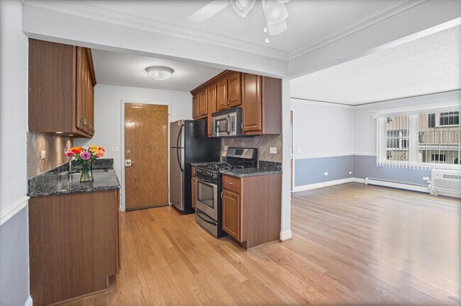 Photo - 4931 N East River Rd Unit 2A