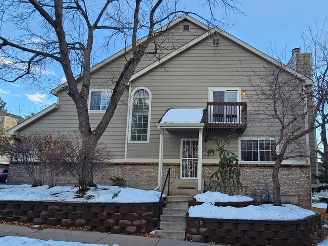 Building Photo - 1470 S Quebec Way