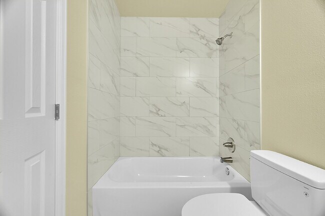 Photo - $1,695.00 - $500 OFF FIRST MONTH RENT - 2 ... Unidad #18C