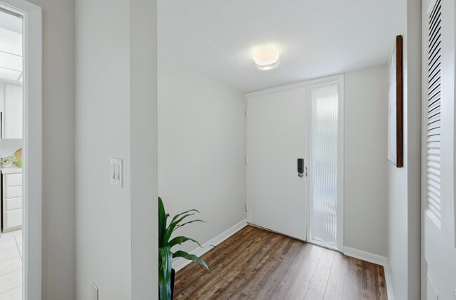 Photo - 5058 Marsh Field Rd Unidad 8