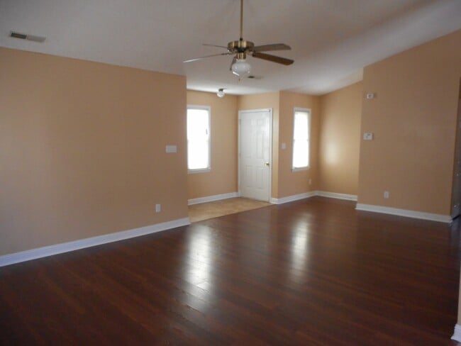 Photo - 3 BR 2 BA in Midway Park