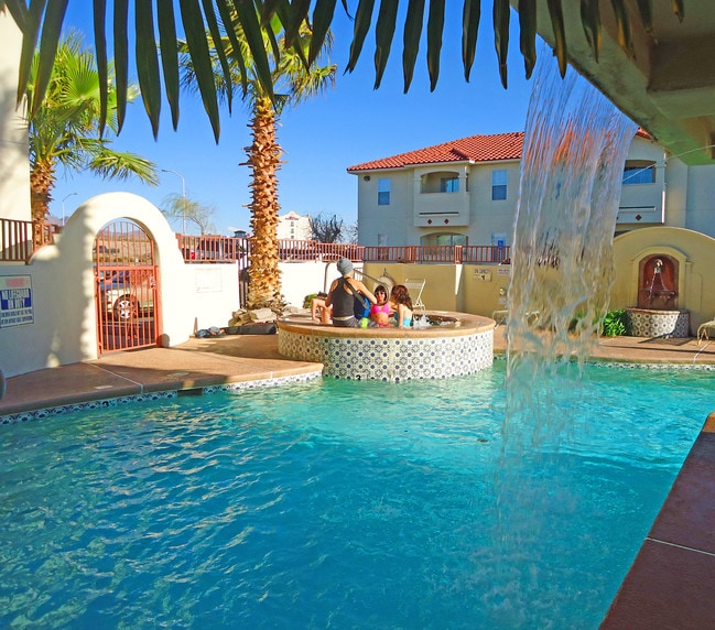 Waterfall - Pavilions At University Apartments