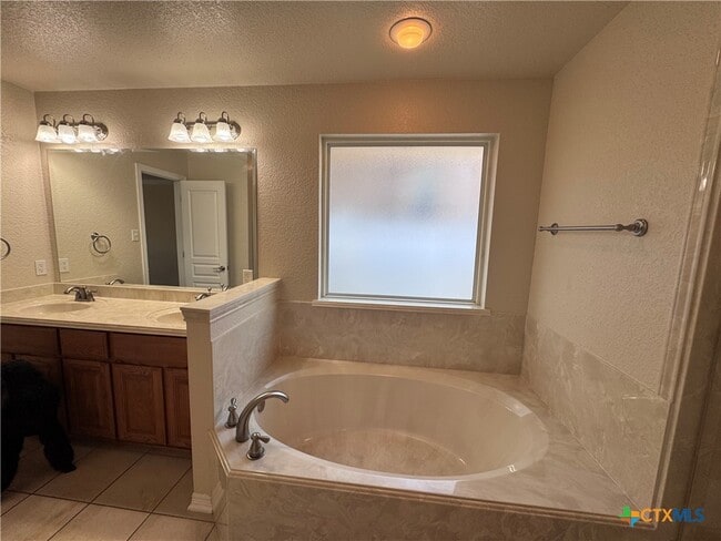 Building Photo - 2536 Mugho Dr Rental
