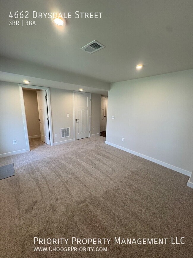 Photo - 4662 Drysdale St