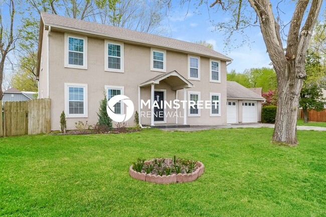 4 Bedroom Pet-Friendly Home in Olathe, KS with Main Street Renewal