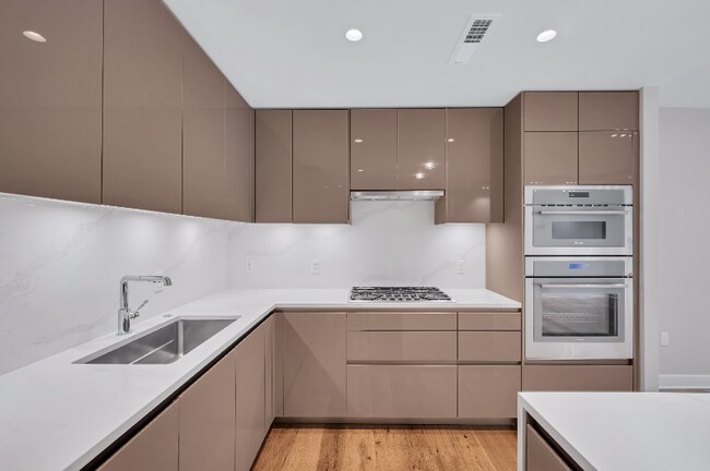 Photo - 1781 N Pierce St Unit 604