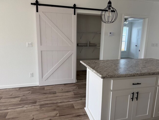 Photo - 486 Driftwood Dr