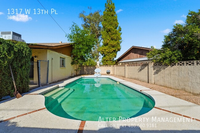 Photo - 1317 W 13th Pl