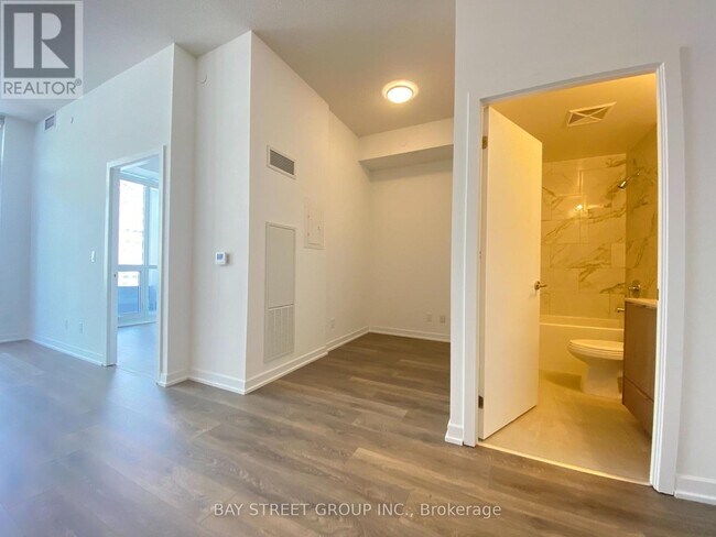 Photo - 36 Forest Manor Rd Unité 302