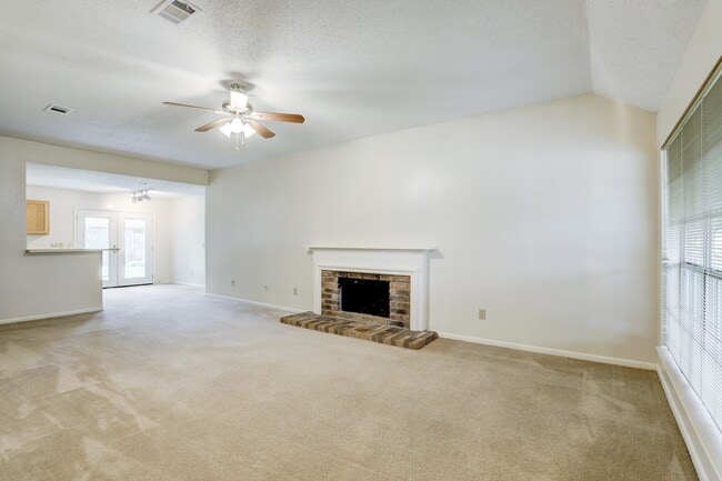 18163 Brooknoll Dr