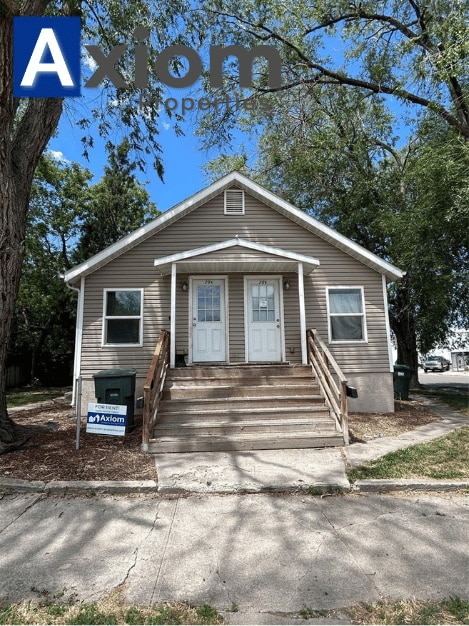 Building Photo - 202 W. Day-