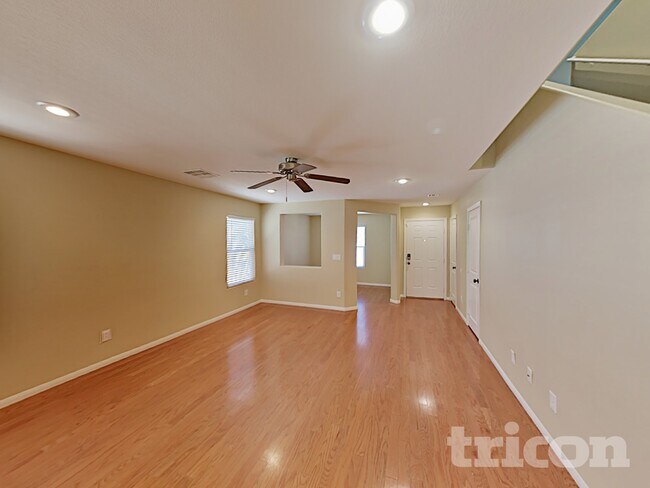963 Eureka Dunes Ave