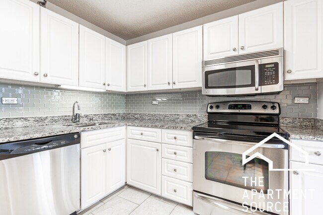 Photo - 750 N Rush St Condo Unit 1103
