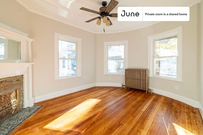 Photo - Room in Shared 5 bed/2 bath home Unidad A