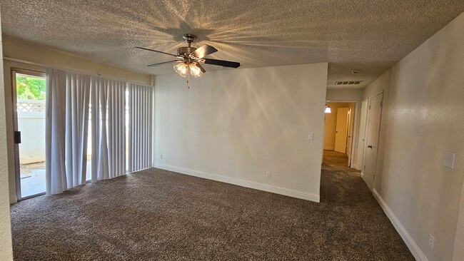 Boulder Springs Apartments