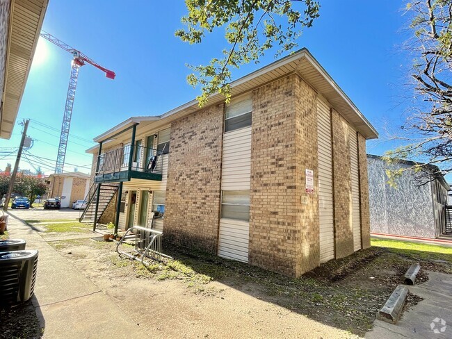 Building Photo - 403 Boyett St Rental