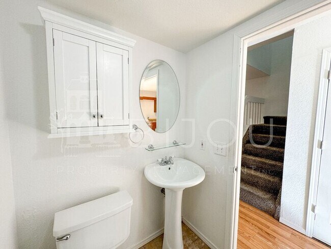 Photo - 2142 Baltimore Cir